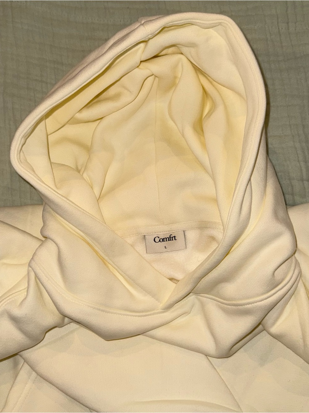 Comfort Brand Minimalist Style Hoodie Pullover in Buttercream, Size Large - Picture 3 of 5